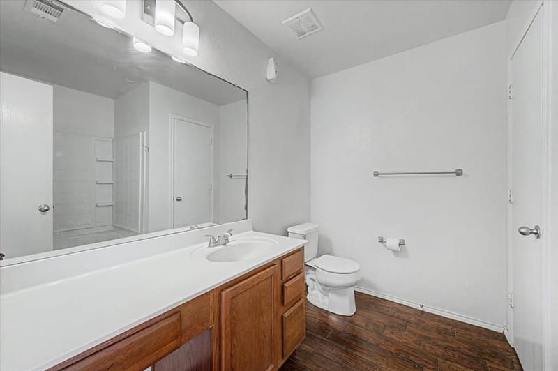 821 Green Heath Avenue, Fort Worth TX 76120 - Photo 20