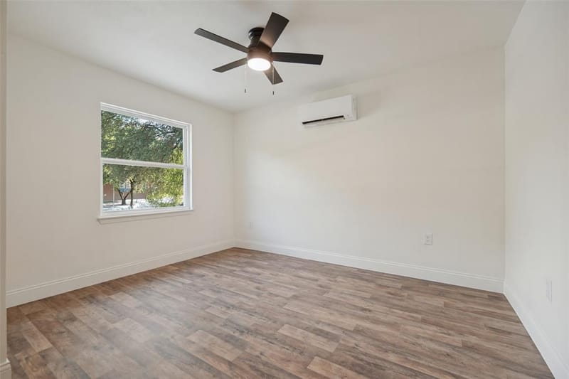 2637 Marbella Lane, Dallas TX 75228 - Photo 7