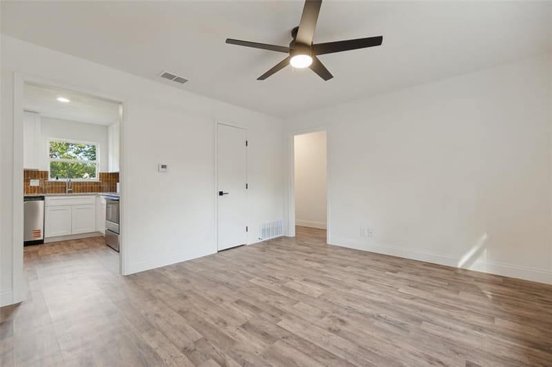 2637 Marbella Lane, Dallas TX 75228 - Photo 4