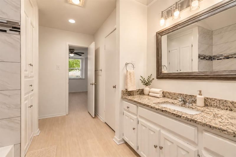 2713 Belmeade Drive, Carrollton TX 75006 - Photo 23