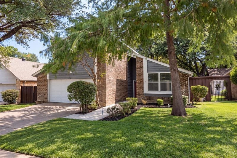 2713 Belmeade Drive, Carrollton TX 75006 - Photo 4