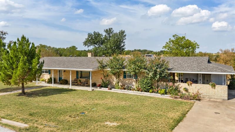 916 Preston Lane, Dublin TX 76446 - Photo 3