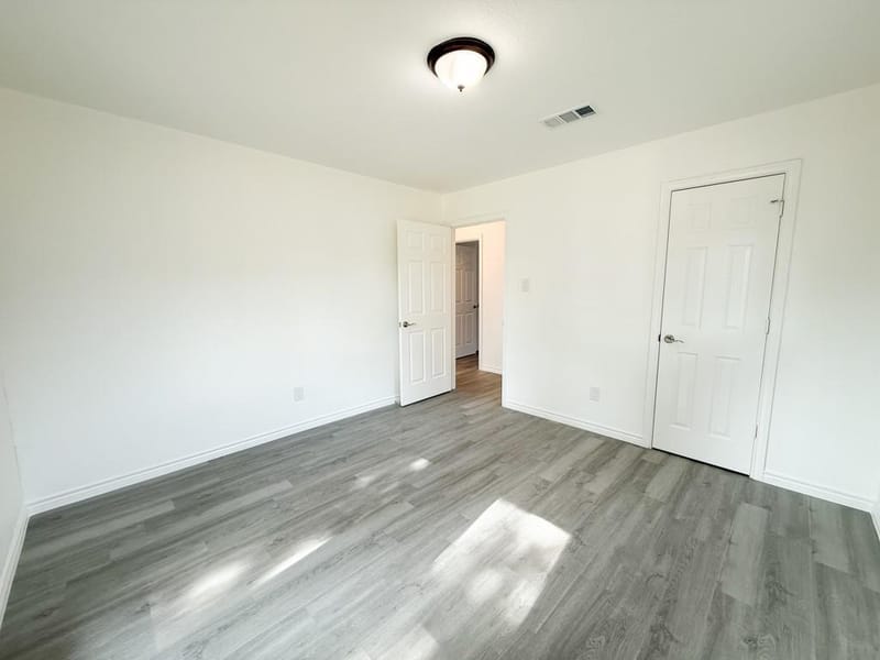 2147 Oak Valley Lane, Dallas TX 75232 - Photo 22
