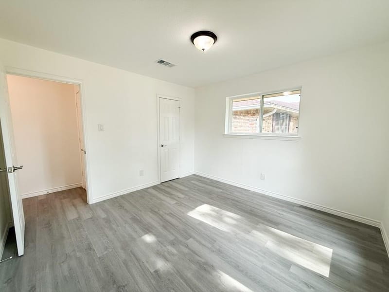 2147 Oak Valley Lane, Dallas TX 75232 - Photo 29