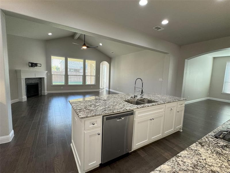 2923 Bold Ruler Road, Celina TX 75009 - Photo 8