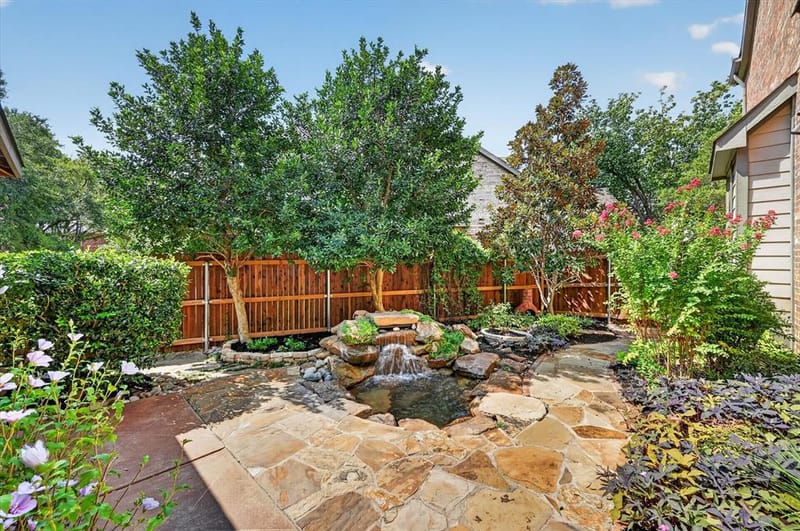 2512 Kodiak Circle, Euless TX 76039 - Photo 2