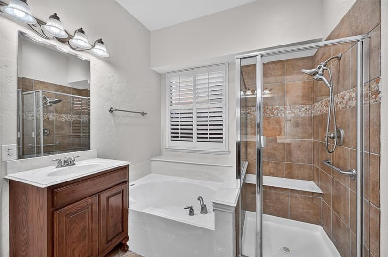 2512 Kodiak Circle, Euless TX 76039 - Photo 16
