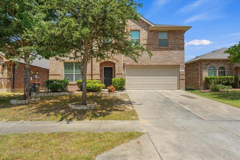 2040 Hanakoa Falls Drive, Anna TX 75409