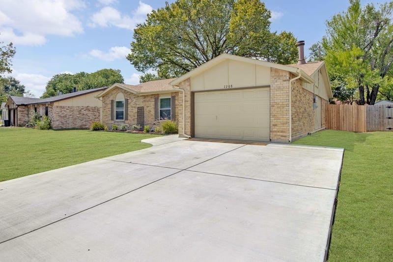 7208 Romford Way, North Richland Hills TX 76182 - Photo 4