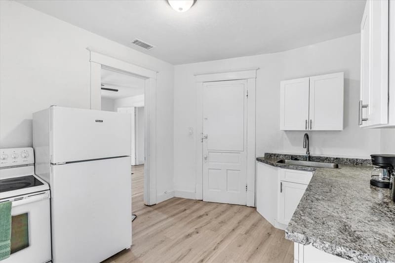 3709 Wendelkin Street, Dallas TX 75215 - Photo 16