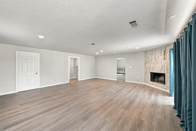 1404 Hillside Drive, Midlothian TX 76065 - Photo 12