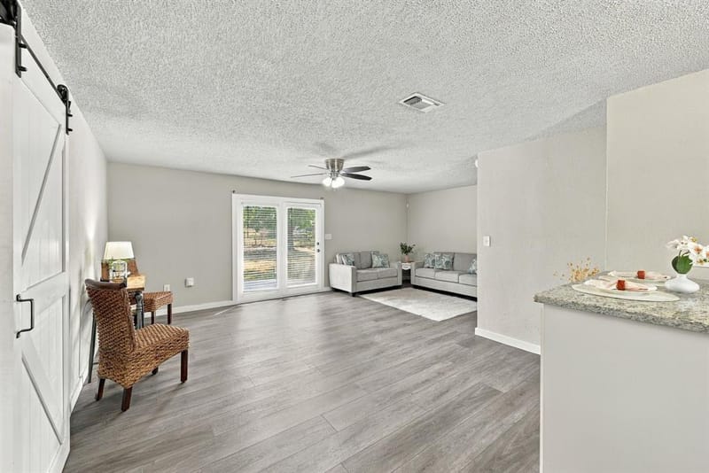 1404 Hillside Drive, Midlothian TX 76065 - Photo 9