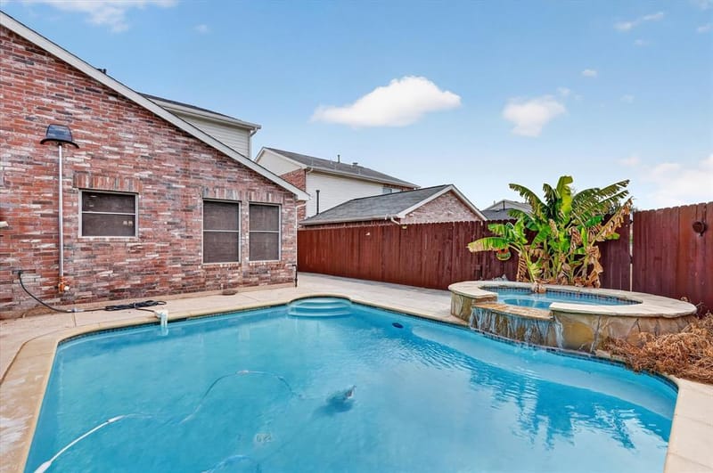 4364 Onyx Drive, Carrollton TX 75010 - Photo 4