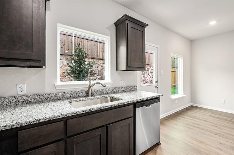 4251 Lava Forest Drive, Dallas TX 75241 - Photo 7