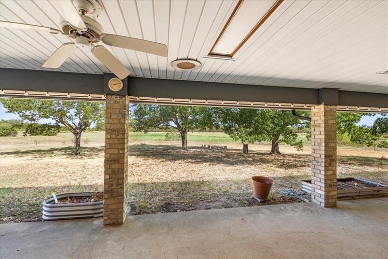 801 County Road 0025, Corsicana TX 75109 - Photo 32