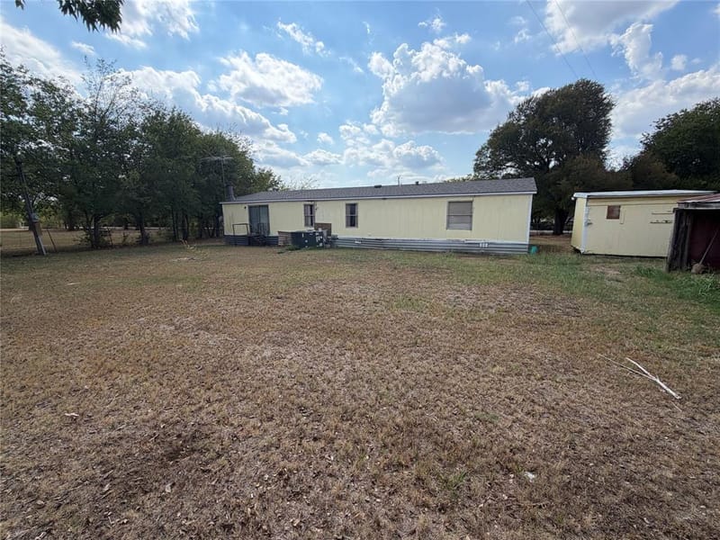 8453 County Road 1206, Rio Vista TX 76093 - Photo 25