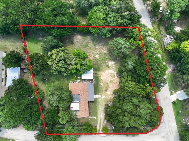 916 Fawn Drive, Granbury TX 76049 - Photo 16