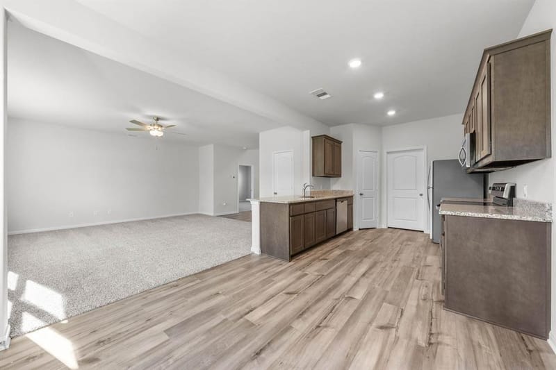 4262 Lava Forest Drive, Dallas TX 75241 - Photo 5