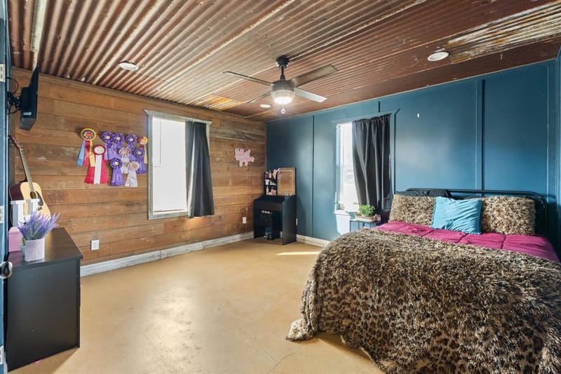 685 County Road 1102, Rio Vista TX 76093 - Photo 26