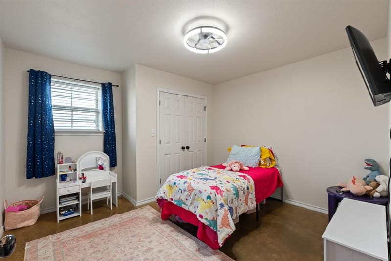 685 County Road 1102, Rio Vista TX 76093 - Photo 24