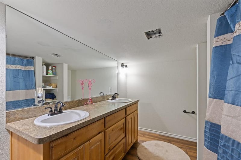 685 County Road 1102, Rio Vista TX 76093 - Photo 34
