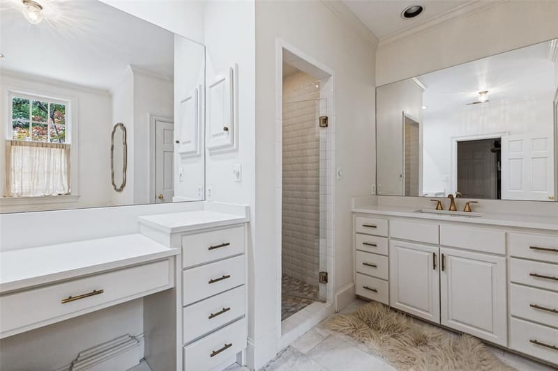 5803 Redwood Court, Dallas TX 75209 - Photo 19