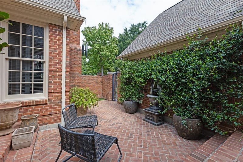 5803 Redwood Court, Dallas TX 75209 - Photo 25