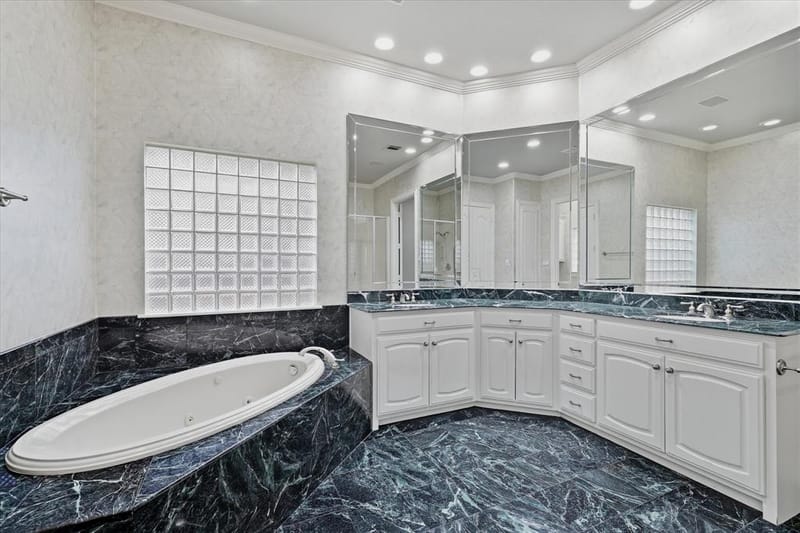 11831 Brookhill Lane, Dallas TX 75230 - Photo 27