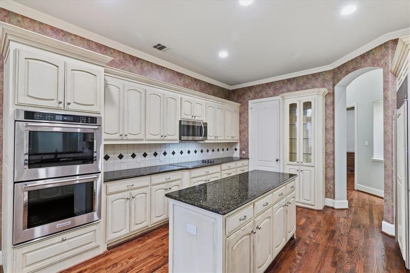 11831 Brookhill Lane, Dallas TX 75230 - Photo 13