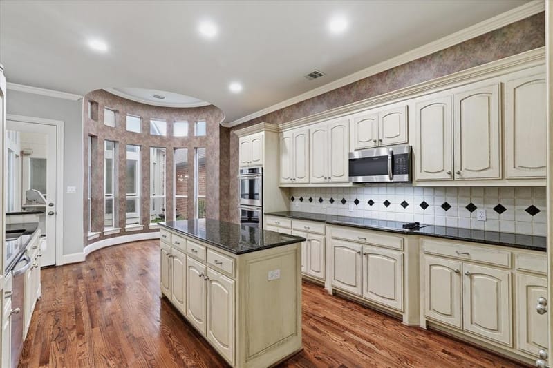 11831 Brookhill Lane, Dallas TX 75230 - Photo 16