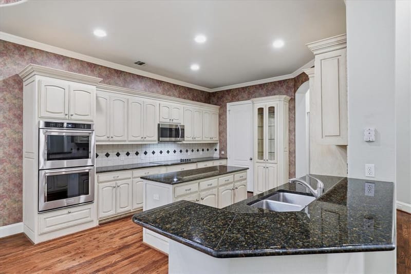 11831 Brookhill Lane, Dallas TX 75230 - Photo 12