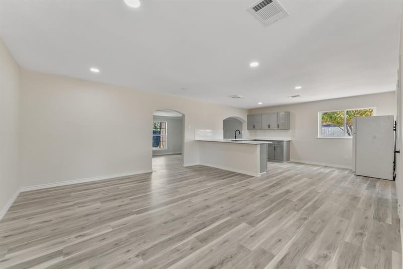 4910 Frontier Road, Garland TX 75043 - Photo 12