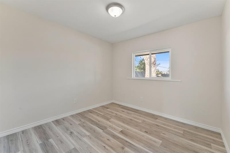 4910 Frontier Road, Garland TX 75043 - Photo 14