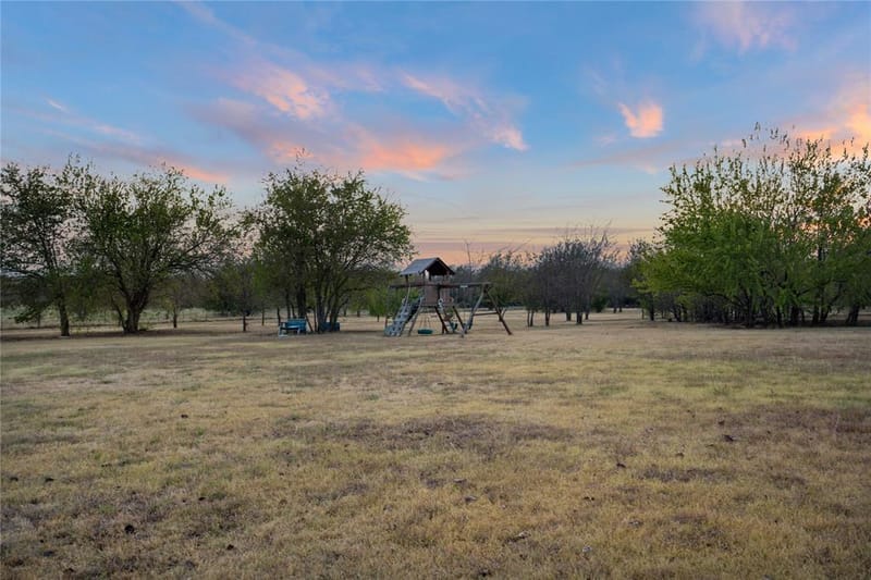 549 County Road 4733, Rhome TX 76078 - Photo 4