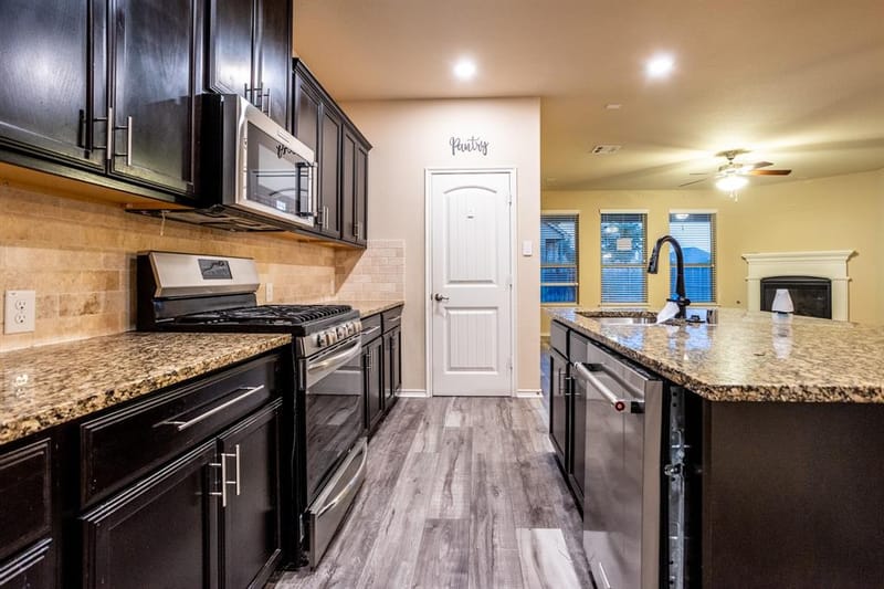 2013 Lake Moss Lane, Little Elm TX 75068 - Photo 7