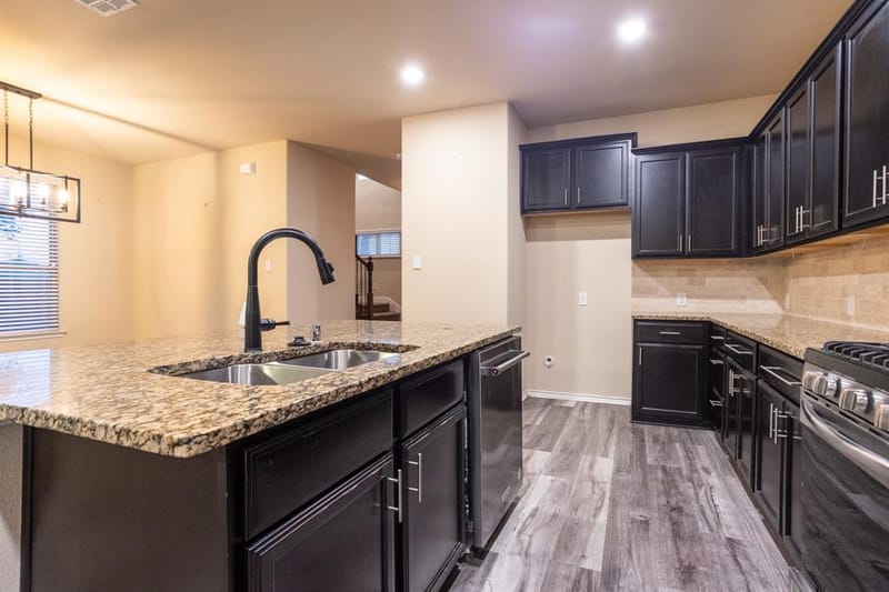 2013 Lake Moss Lane, Little Elm TX 75068 - Photo 9