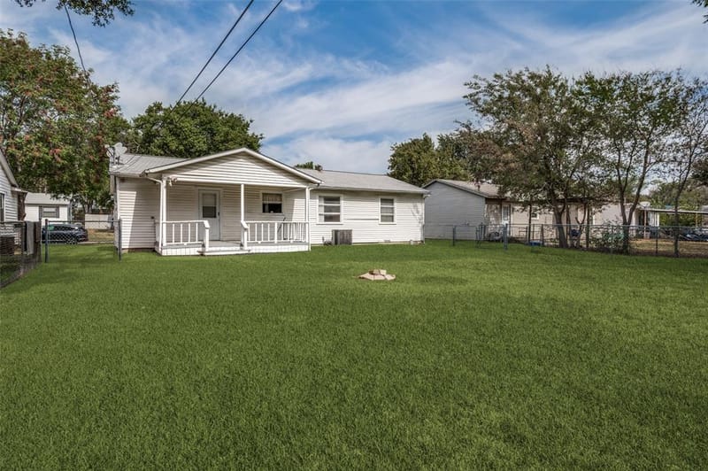 2528 Rugby Lane, Farmers Branch TX 75234 - Photo 12