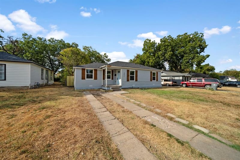 2451 Hudspeth Avenue, Dallas TX 75216 - Photo 27