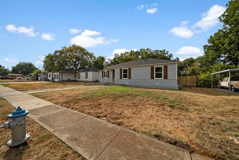 2451 Hudspeth Avenue, Dallas TX 75216 - Photo 28