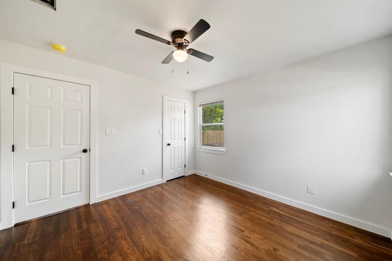 2451 Hudspeth Avenue, Dallas TX 75216 - Photo 18