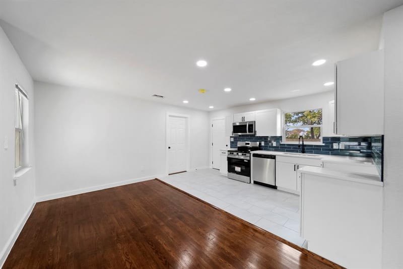 2451 Hudspeth Avenue, Dallas TX 75216 - Photo 8