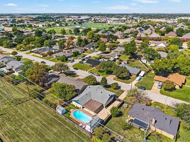 633 Lewis Drive, Hurst TX 76054 - Photo 35