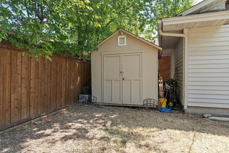 6759 E Mockingbird Lane, Dallas TX 75214 - Photo 37