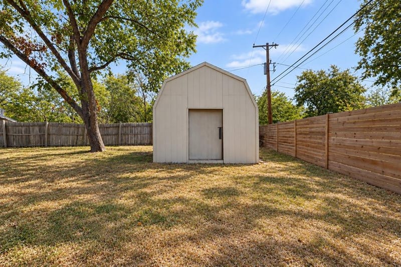 2822 Materhorn Drive, Dallas TX 75228 - Photo 24