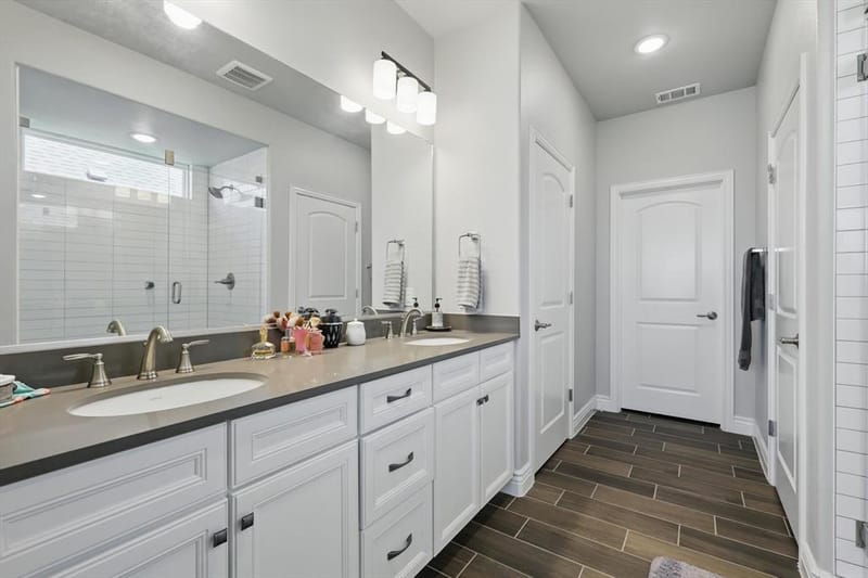 9809 Salford Way, Denton TX 76207 - Photo 16