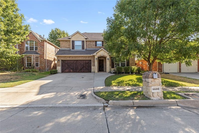8600 Corral Circle, Fort Worth TX 76244 - Photo 2