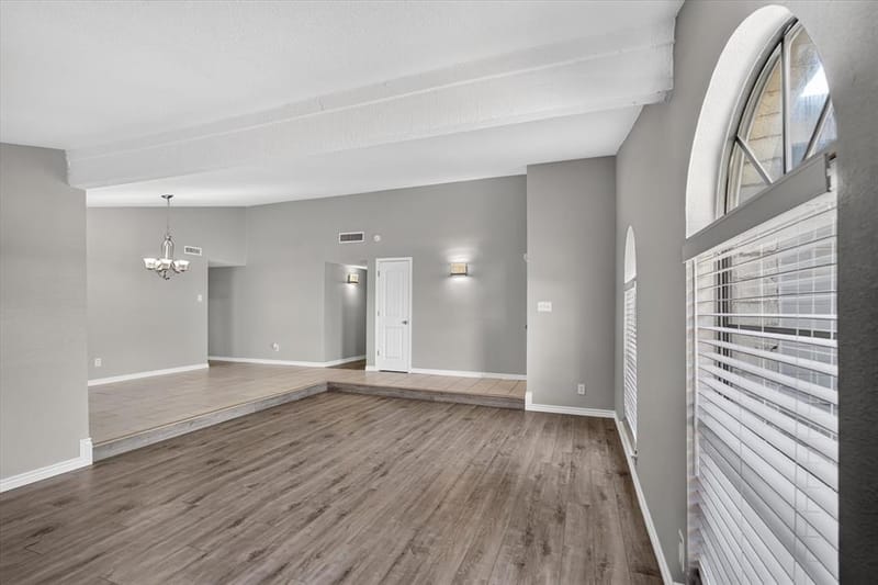 4721 Woodfield Drive, Arlington TX 76016 - Photo 8