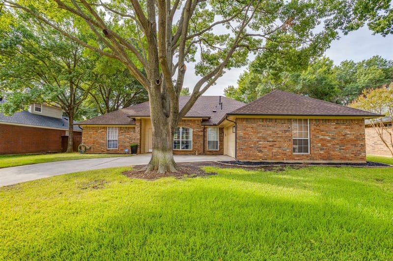 2637 Surrey Woods Road, Flower Mound TX 75028
