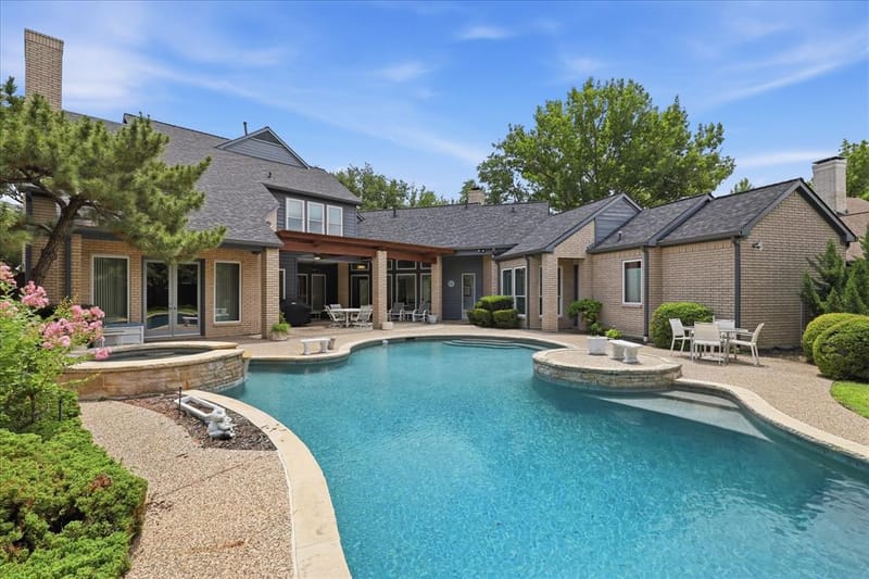 5872 Bridle Bend Court, Plano TX 75093 - Photo 2