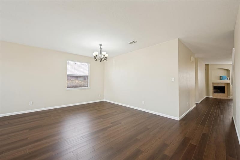 814 White Dove Drive, Arlington TX 76017 - Photo 2